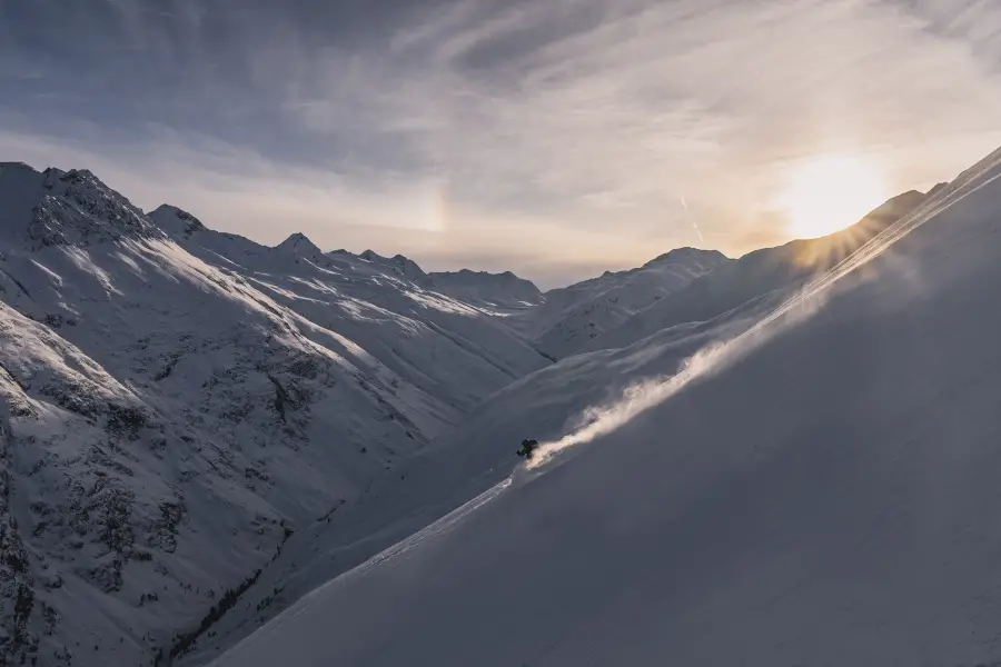 Skitour-Wildspitze-Abfahrt-Adventure-Moments