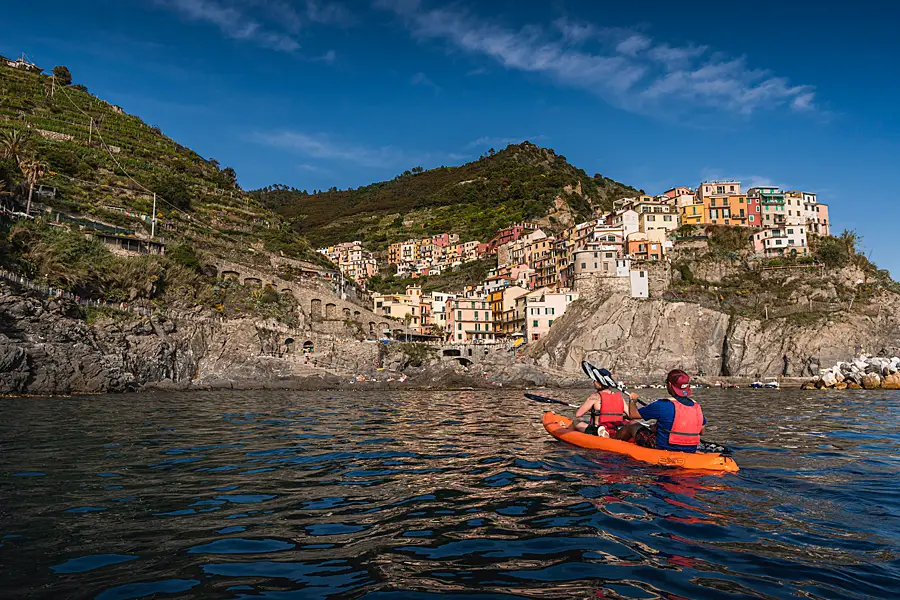 Kayak vor Manarola