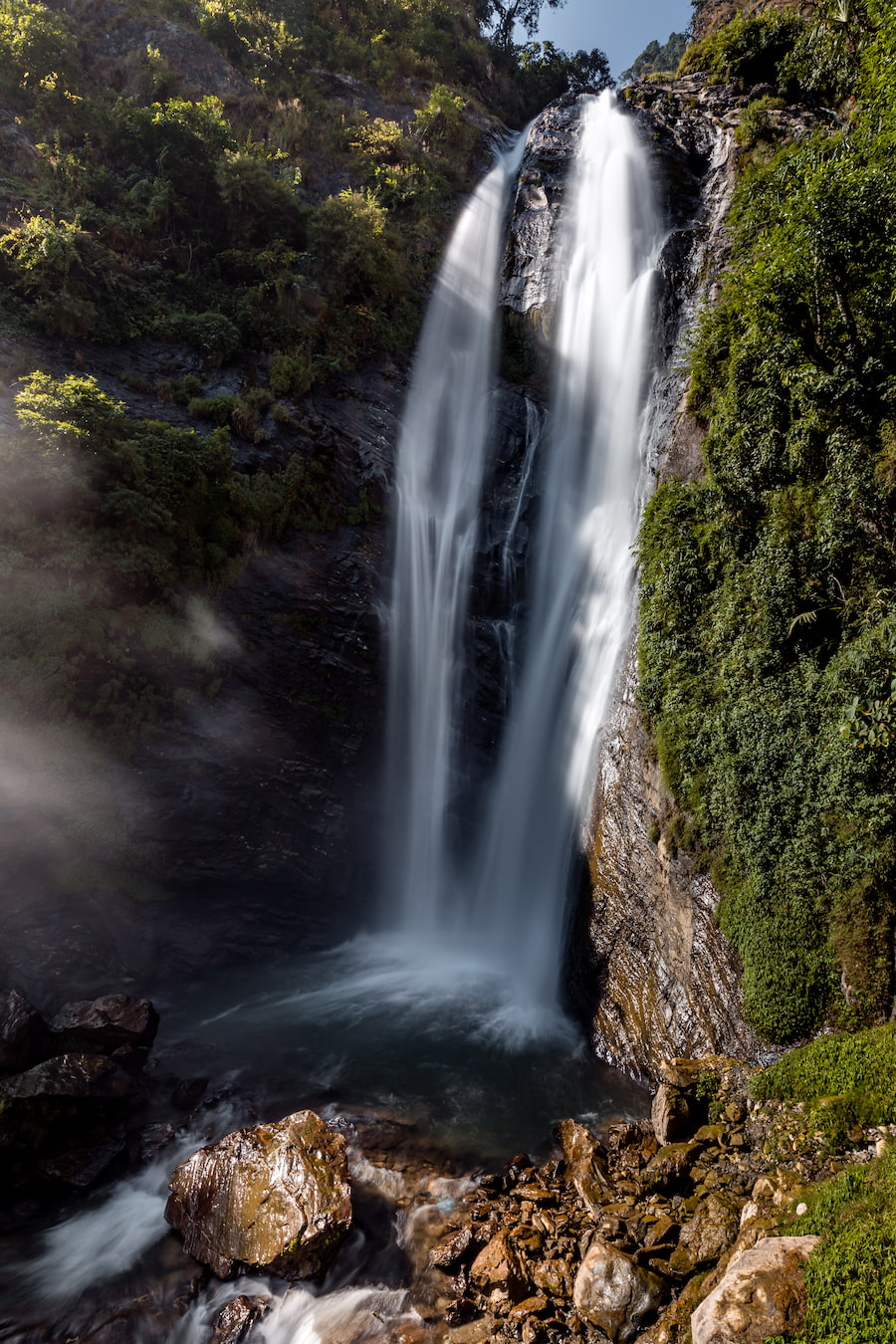 Nyauli Waterfall am Manaslu Circuit