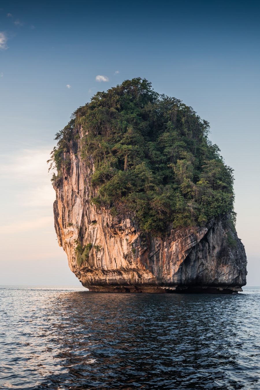 Koh Phi Phi Thailand - Einsamer Felsen