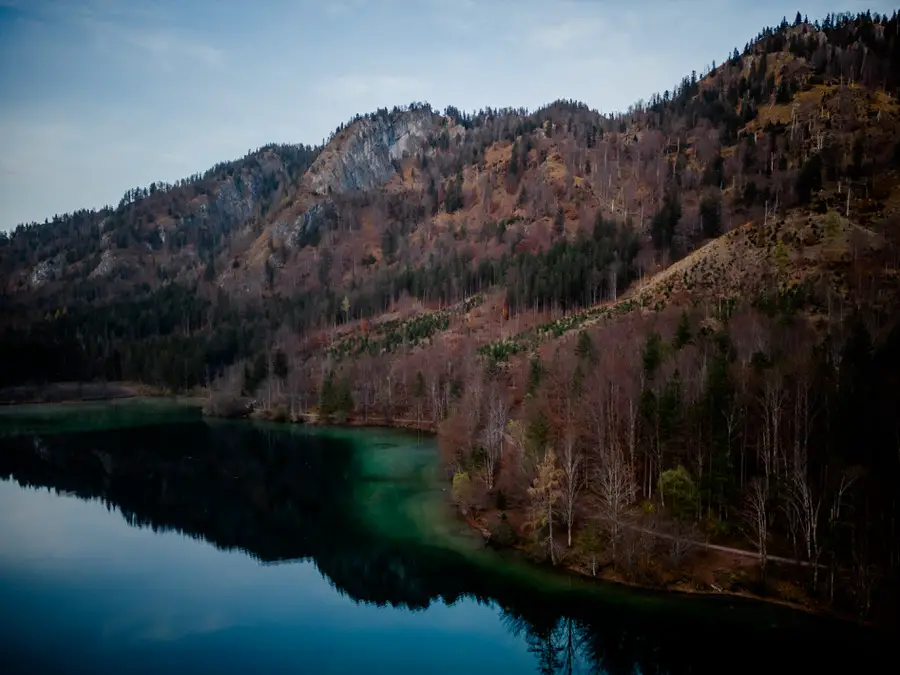 Offensee im Herbst