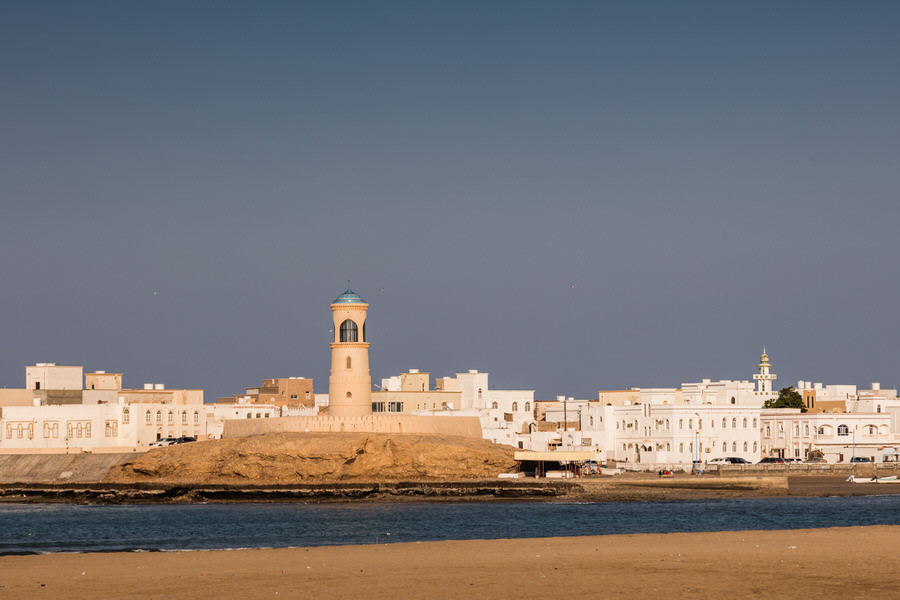 Küstenstadt Sur im Oman - Oman Roadtrip