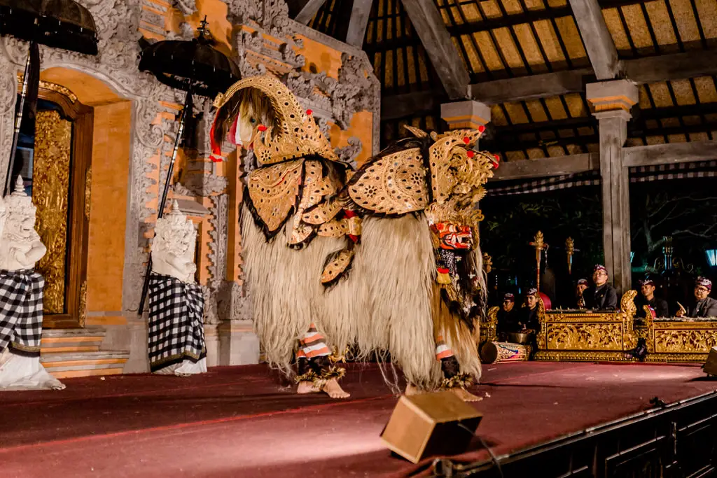 der Barong Tanz, der in Ubud aufgeführt wird - Top-Sehenswürdigkeit Ubud