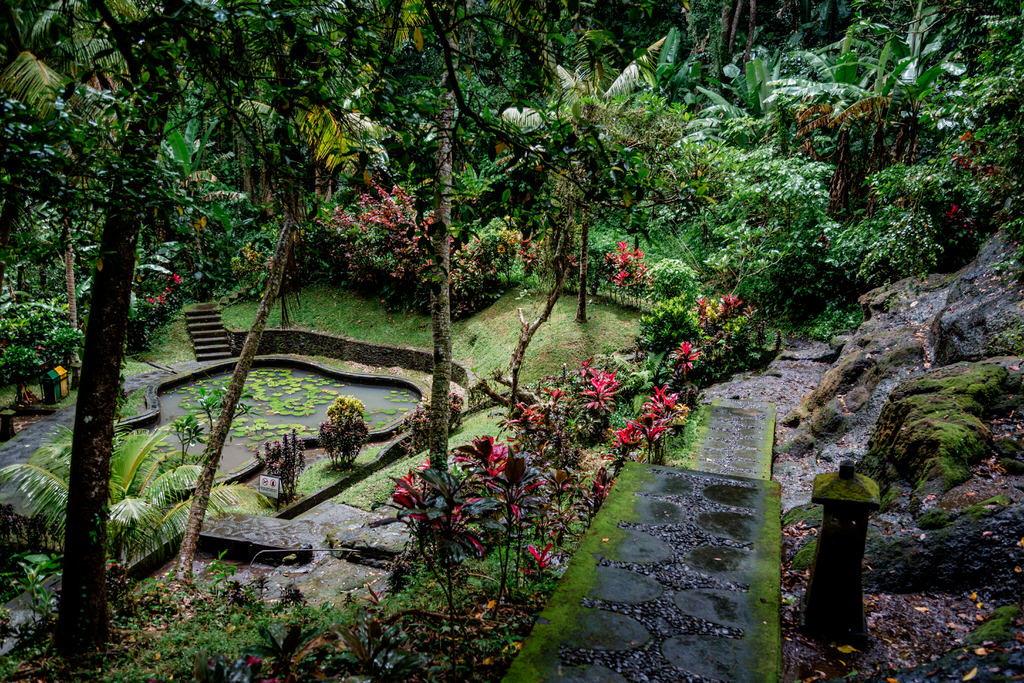 Der Garten der Tempelanlage Goa Gajah