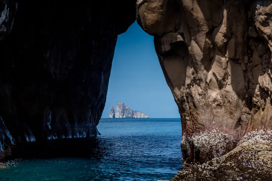 Der berühmte Kicker Rock auf San Cristóbal